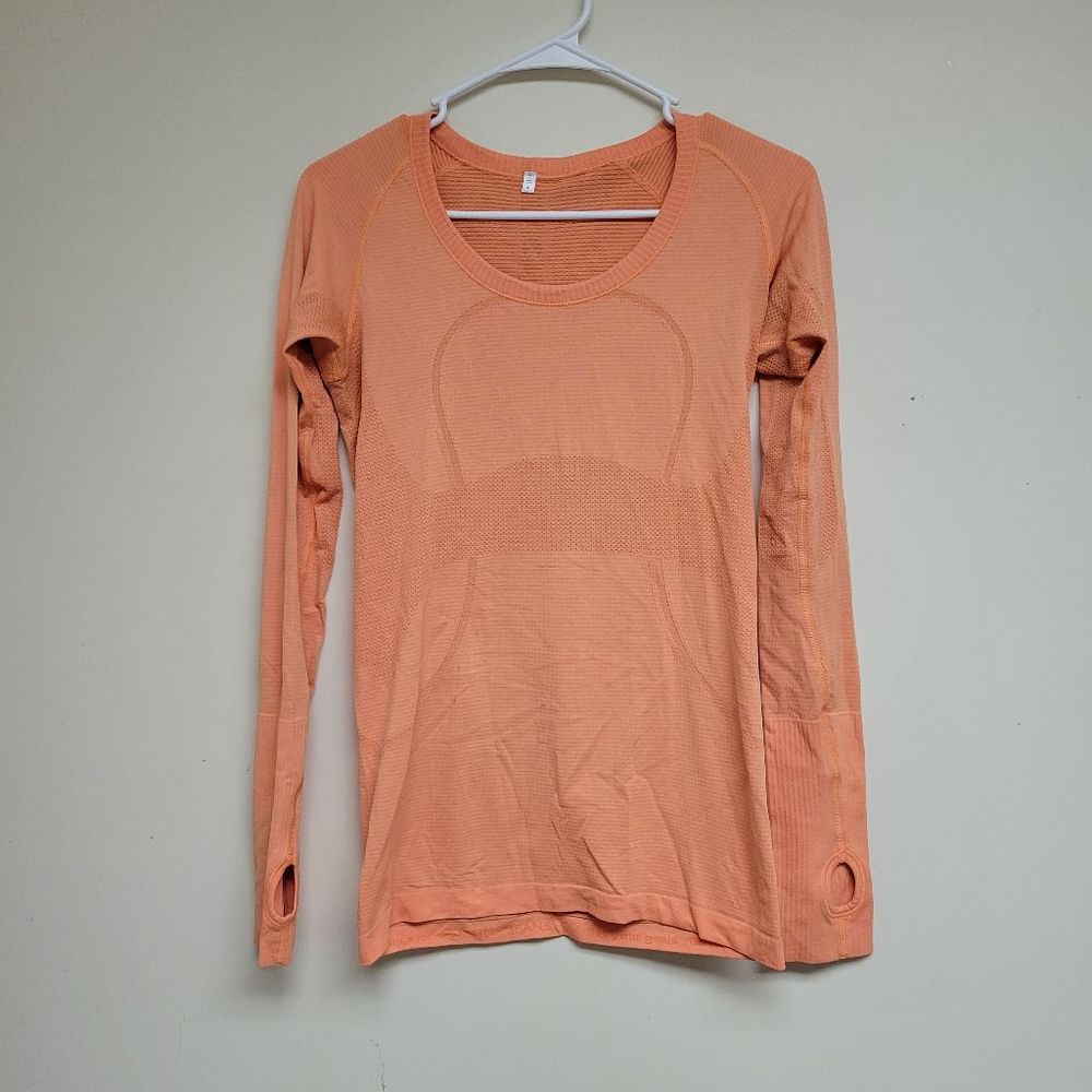 Lululemon Long Sleeve Swiftly Tech Top. Pale Orange/Creamsicle 6.